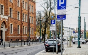 Modernizacja chodnika i miejsc postojowych przy ul. Moniuszki zakończona  (5)