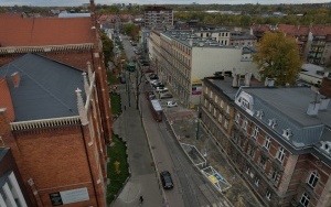 Modernizacja chodnika i miejsc postojowych przy ul. Moniuszki zakończona  (6)