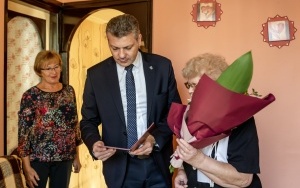 Prezydent odwiedził małżeńskich jubilatów  (1)