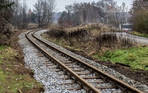 Kolejny odcinek kolei wąskotorowej zmodernizowany (2)