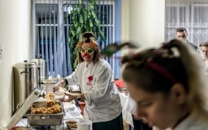 Szkoła Podstawowa nr 26 i Przedszkole Miejskie nr 20 zorganizowały Jarmark Bożonarodzeniowy  (4)
