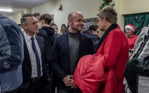 Szkoła Podstawowa nr 26 i Przedszkole Miejskie nr 20 zorganizowały Jarmark Bożonarodzeniowy  (1)