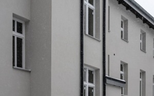 Trwa remont budynków komunalnych przy ul. Korfantego 7, 9 i 11 (2)