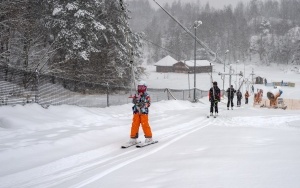 Sport Dolina, bytomski stok narciarski, zaprasza fanów sportów zimowych  (11)