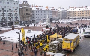 RMF FM rozdał bytomianom choinki (2)