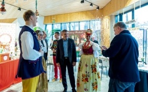 Akcja pakowania prezentów w ramach Dzieła Świętego Mikołaja (5)