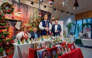 Akcja pakowania prezentów w ramach Dzieła Świętego Mikołaja (6)