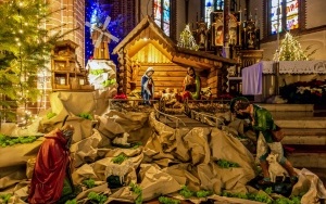 Bożonarodzeniowe szopki w bytomskich kościołach (15)