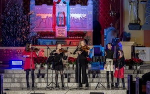 Najpiękniejsze polskie i niemieckie kolędy zabrzmiały w kościele św. Jacka (13)