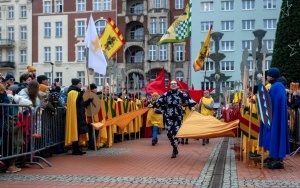 Orszak Trzech Króli przeszedł ulicami miasta (9)