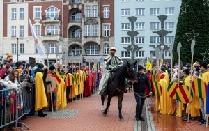 Orszak Trzech Króli przeszedł ulicami miasta (11)