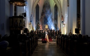 Charytatywny Koncert Świąteczno-Noworoczny (10)