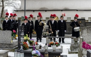 Pod obeliskiem na cmentarzu przy ul. Staffa upamiętniono dzisiaj 122 ofiary tragicznego wybuchu pyłu węglowego w KWK Rozbark (5)