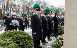Pod obeliskiem na cmentarzu przy ul. Staffa upamiętniono dzisiaj 122 ofiary tragicznego wybuchu pyłu węglowego w KWK Rozbark (6)