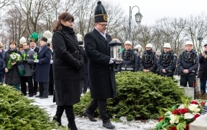 Pod obeliskiem na cmentarzu przy ul. Staffa upamiętniono dzisiaj 122 ofiary tragicznego wybuchu pyłu węglowego w KWK Rozbark (8)