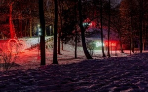Walentynkowa iluminacja na Górze Miłości  (1)