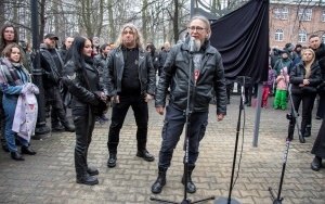Tablica Romana Kostrzewskiego odsłonięta (2)
