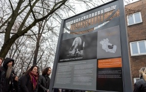 Tablica Romana Kostrzewskiego odsłonięta (12)