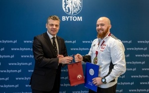 Prezydent pogratulował bytomskim karatekom sukcesów w mistrzostwach świata (4)