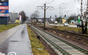 Trwa przebudowa torowiska tramwajowego z centrum do zajezdni w Stroszku (5)