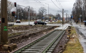 Trwa przebudowa torowiska tramwajowego z centrum do zajezdni w Stroszku (6)