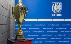 Prezydent przekazał hokeistkom Polonii Bytom 50 tys. zł  (1)