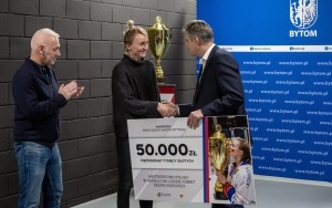 Prezydent przekazał hokeistkom Polonii Bytom 50 tys. zł  (5)