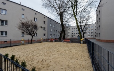 Wyremontowane budynki i podwórka w kwartale ulic: Katowickiej, Głębokiej, Matejki  (10)