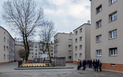 Wyremontowane budynki i podwórka w kwartale ulic: Katowickiej, Głębokiej, Matejki  (15)
