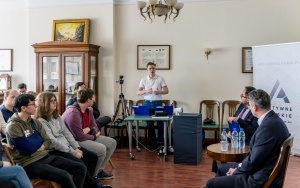 Prezydent Bytomia rozmawiał z młodzieżą o perspektywach rozwoju miasta  (13)