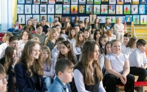 Znamy laureatów Wojewódzkiego Konkursu Mickiewiczowskiego, który odbył się w Szkole Podstawowej nr 9 im. Adama Mickiewicza w Bytomiu (1)