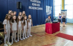 Znamy laureatów Wojewódzkiego Konkursu Mickiewiczowskiego, który odbył się w Szkole Podstawowej nr 9 im. Adama Mickiewicza w Bytomiu (8)