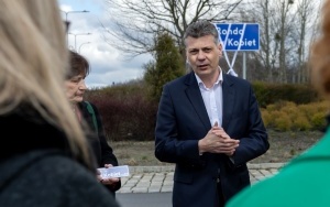  W Karbiu odbyło się symboliczne otwarcie Ronda Praw Kobiet (3)