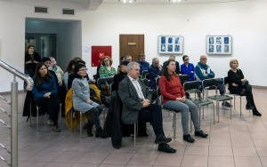 Cyjanotypia i poezja zagościły w bibliotece (1)
