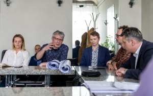 Prezydent Bytomia rozmawiał z mieszkańcami o koncepcji budowy drogi na ul. Wiejskiej (3)