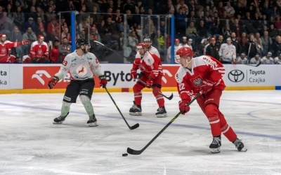 Ostatni sprawdzań hokejowej reprezentacji Polski za nami. W Bytomiu Polacy pokonali 3:2 Węgrów (10)