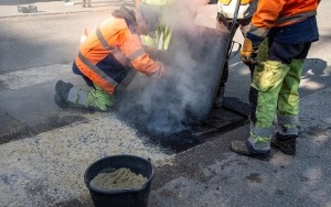 Rusza kolejny etap łatania dziur w drogach po zimie (3)