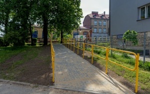 Powstało bezpieczne dojście do żłobka przy ul. Świętochłowickiej (5)