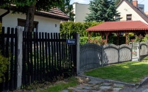 Szutrowe ulice Łączna i Mikołaja w Rozbarku zostaną wyasfaltowane (7)