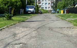 Szutrowe ulice Łączna i Mikołaja w Rozbarku zostaną wyasfaltowane (4)