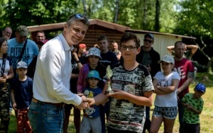 Zawody wędkarskie z okazji Dnia Dziecka (6)