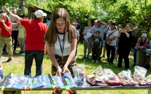 Zawody wędkarskie z okazji Dnia Dziecka (11)