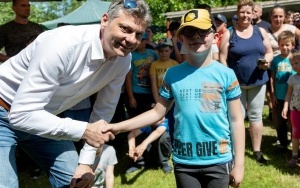 Zawody wędkarskie z okazji Dnia Dziecka (6)