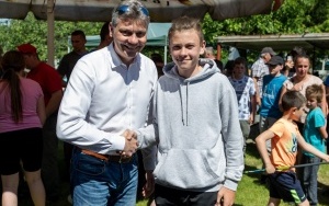 Zawody wędkarskie z okazji Dnia Dziecka (9)