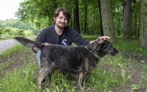 Rodzinny spacer z podopiecznymi Schroniska dla bezdomnych zwierząt (13)
