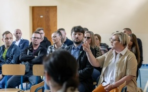 Prezydent Bytomia Mariusz Wołosz spotkał się z rodzicami młodych piłkarzy GKS Rozbark Bytom [ (3)