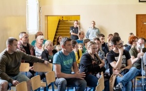 Prezydent Bytomia Mariusz Wołosz spotkał się z rodzicami młodych piłkarzy GKS Rozbark Bytom [ (7)