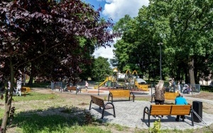 Nowe place zabaw w Bobrku już otwarte (9)