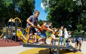 Nowe place zabaw w Bobrku już otwarte (15)