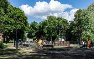 Nowe place zabaw w Bobrku już otwarte (20)